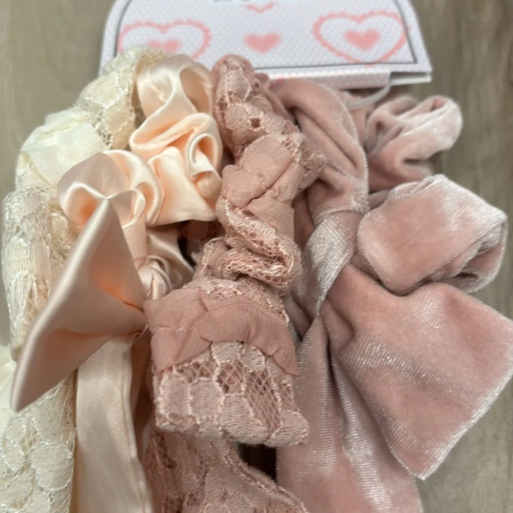 Capelli of New York set pink